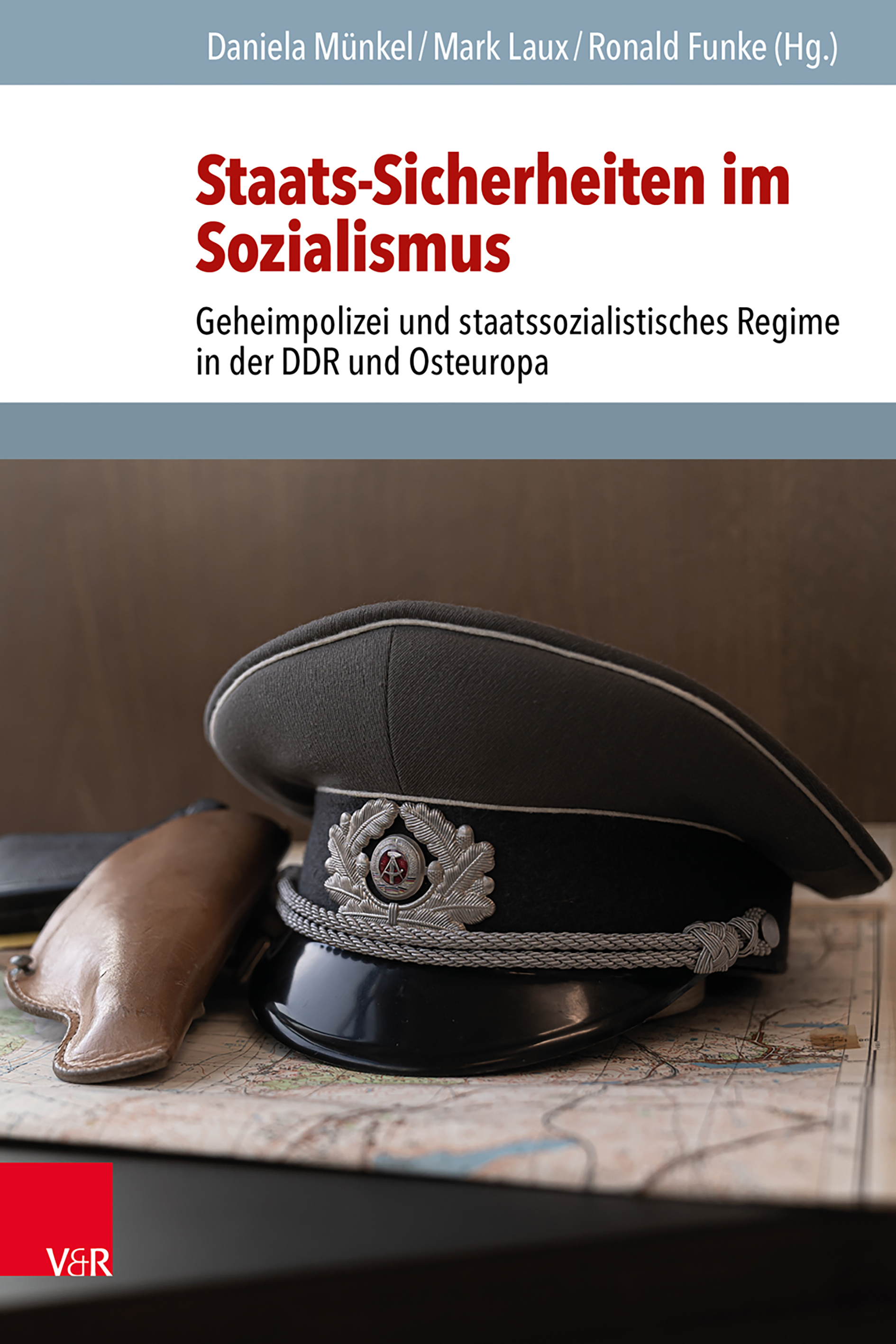 Book cover: Staats-Sicherheiten im Sozialismus